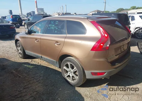 2011 Volvo Xc60 T6/T6 R-Design из США, поврежденный, VIN YV4902DZ1B2175633